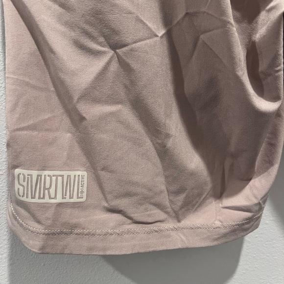 Women’s XS Smartwool Active 8" Shorts - Picture 4 of 7